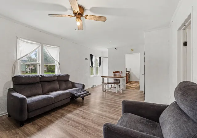 Photo 4 of Single family home for sale at 952 Calvary Ave NW, Grand Rapids, MI 49504 | MLS# 65026047484 | Listing updated on 2026-09-08