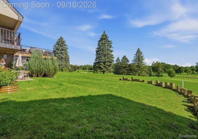 Photo 3 of Condo for sale at 988 Golfview Ct, Rochester Hills, MI 48307 | MLS# 20261071894 | Listing updated on 2026-09-15