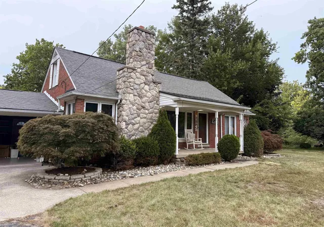 Photo 1 of Single family home for sale at 38545 Riverside Dr, Clinton Township, MI 48036 | MLS# 58050221040 | Listing updated on 2026-09-08