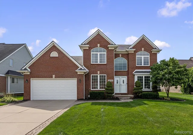 Photo 1 of Single family home for sale at 16016 Berry Ln, Macomb, MI 48044 | MLS# 20261071895 | Listing updated on 2026-09-14