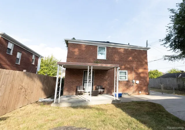 Photo 3 of Single family home for sale at 9221 Ashton Ave, Detroit, MI 48228 | MLS# 20261071898 | Listing updated on 2026-09-11