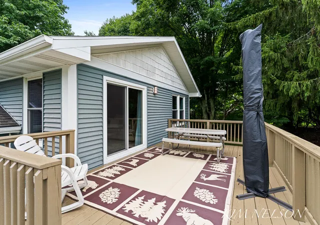 Photo 3 of Single family home for sale at 5280 Scenic Dr, Whitehall, MI 49461 | MLS# 71026047493 | Listing updated on 2026-09-09