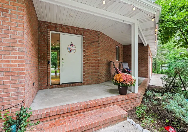 Photo 4 of Single family home for sale at 6003 Evergreen St, Midland, MI 48642 | MLS# 20261071905 | Listing updated on 2026-09-16