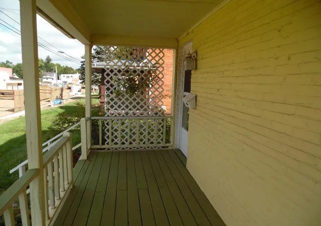 Photo 3 of Single family home for sale at 1813 S Martin Luther King Jr Dr, Jackson, MI 49203 | MLS# 55026047496 | Listing updated on 2026-09-11