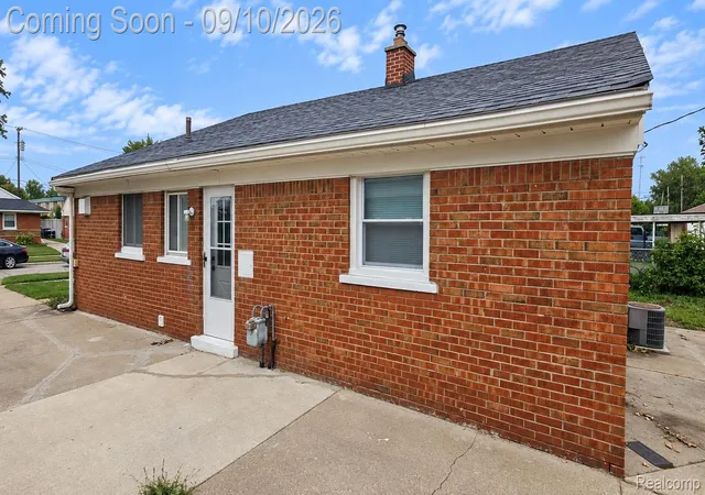 Photo 3 of Single family home for sale at 9325 Westpoint St, Taylor, MI 48180 | MLS# 20261071909 | Listing updated on 2026-09-13