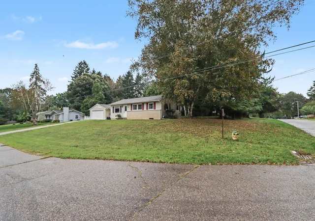 Photo 2 of Single family home for sale at 3024 Darmo St, Kalamazoo, MI 49008 | MLS# 66026047501 | Listing updated on 2026-09-18