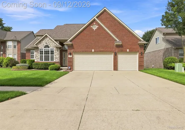 Photo 1 of Sale Pending at 1185 Cambria Dr, Troy, MI 48085 | MLS# 20261071919 | Listing updated on 2026-09-16