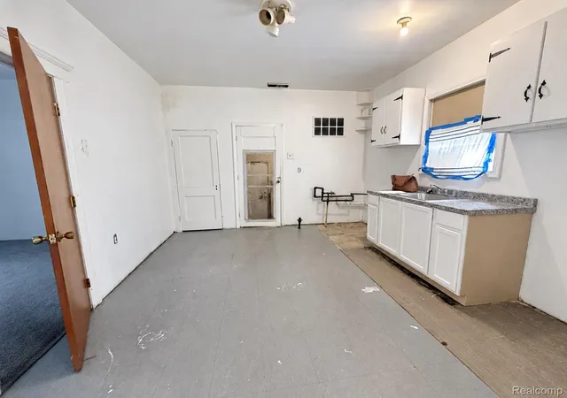 Photo 3 of Single family home for sale at 5248 Lumley St, Detroit, MI 48210 | MLS# 20261071926 | Listing updated on 2026-09-09