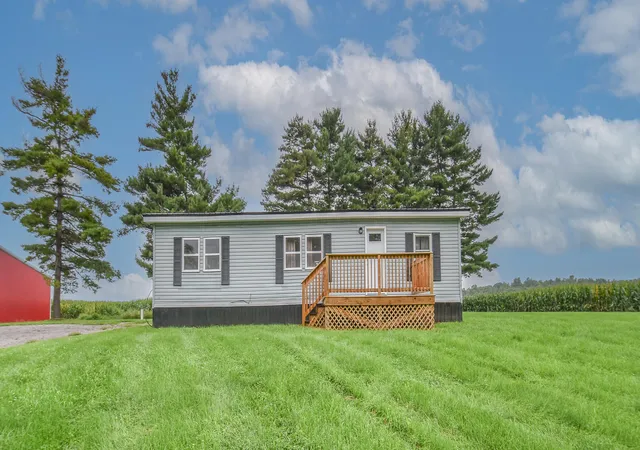 Single family home for sale at 8820 S Lake Pleasant Rd, Hillsdale, MI 49242 | MLS# 62026047512