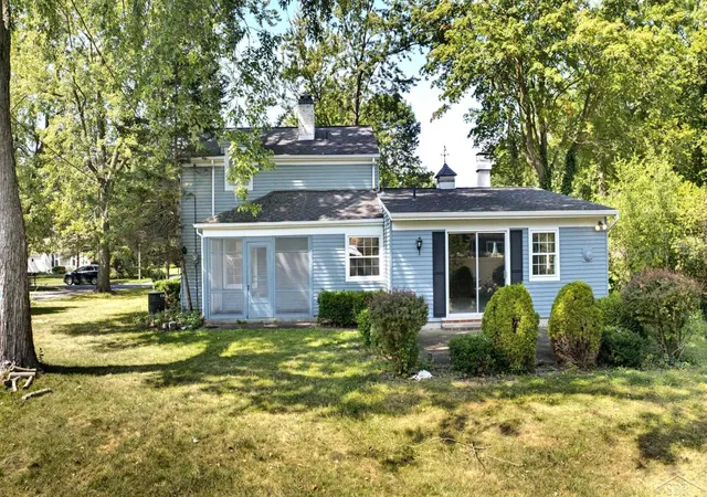 Photo 3 of Single family home for sale at 1714 Avalon Ave, Saginaw, MI 48638 | MLS# 61050221053 | Listing updated on 2026-09-08