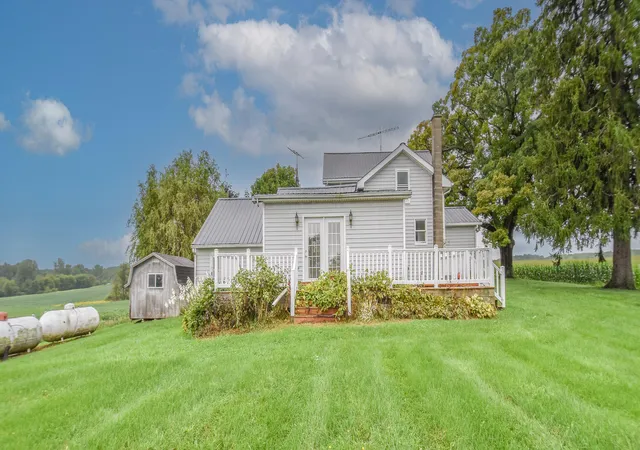 Photo 2 of Single family home for sale at 4391 Tamarack Rd, Hillsdale, MI 49242 | MLS# 62026047514 | Listing updated on 2026-09-08