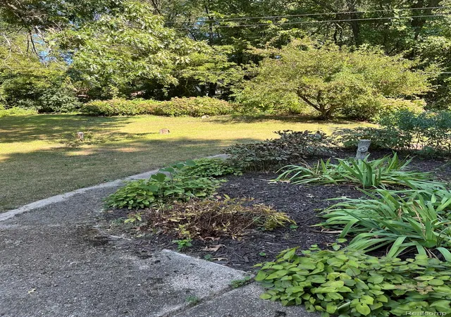 Photo 3 of Single family home for sale at 430 Sunset, White Lake, MI 48383 | MLS# 20261071940 | Listing updated on 2026-09-09