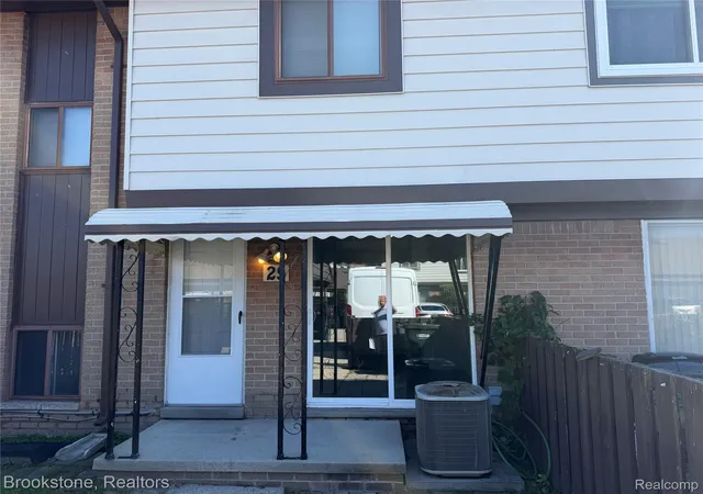 Photo 3 of Condo for sale at 8401 18 Mile Rd #29, Sterling Heights, MI 48313 | MLS# 20261071942 | Listing updated on 2026-09-09