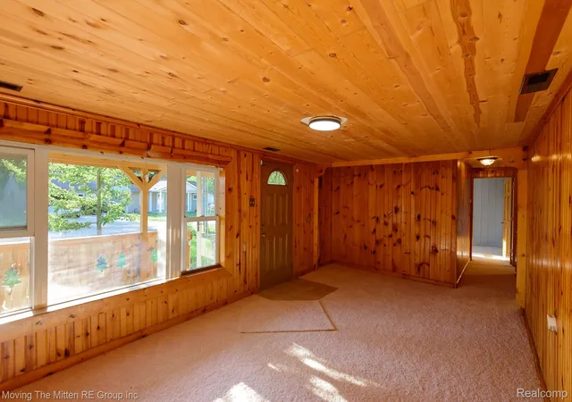 Photo 4 of Single family home for sale at 26247 Weigel Rd, New Boston, MI 48164 | MLS# 20261071956 | Listing updated on 2026-09-11