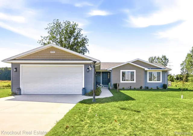 Photo 4 of Single family home for sale at 5727 Mackinaw Rd, Saginaw, MI 48604 | MLS# 20261071960 | Listing updated on 2026-09-09
