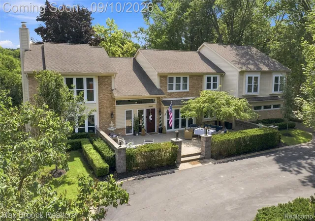 Photo 1 of Mansion for sale at 3845 Shellmarr Ln, Bloomfield Hills, MI 48302 | MLS# 20261071962 | Listing updated on 2026-09-10