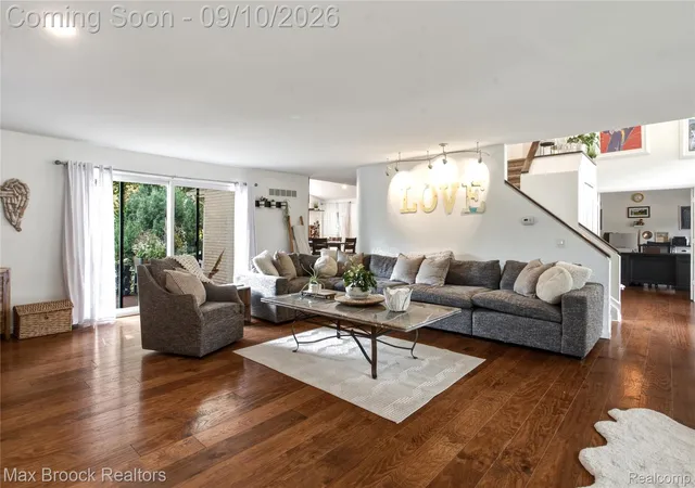Photo 4 of Single family home for sale at 3845 Shellmarr Ln, Bloomfield Hills, MI 48302 | MLS# 20261071962 | Listing updated on 2026-09-10