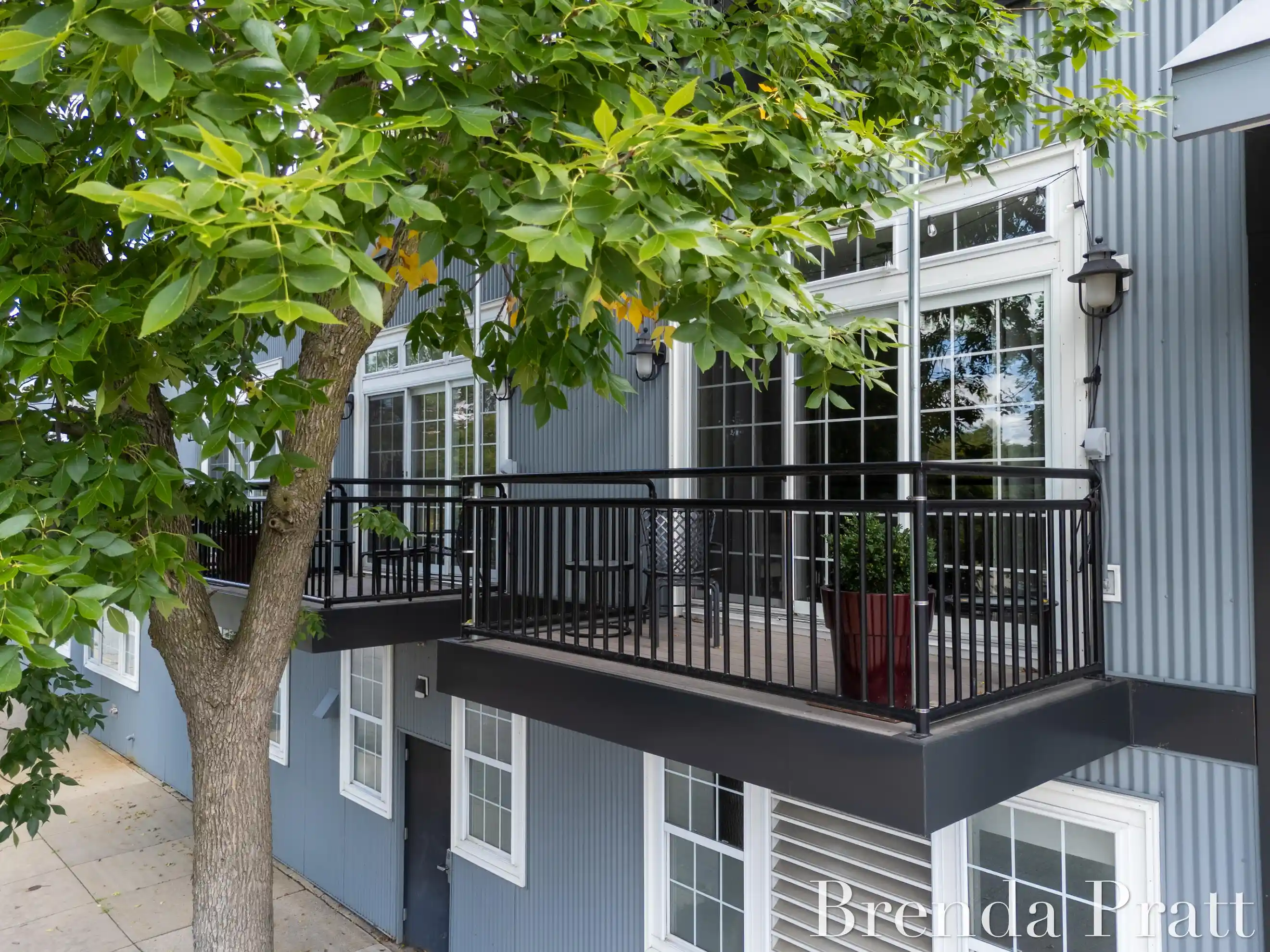 Listing Photo 2 - Condo for sale in 600 7Th St Nw located at 600 7Th St Nw, Kent, MI 49504 - Unit #204