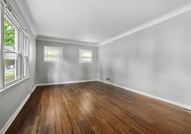 Photo 4 of Single family home for sale at 5048 Riverview Dr, Kalamazoo, MI 49004 | MLS# 66026047523 | Listing updated on 2026-09-16