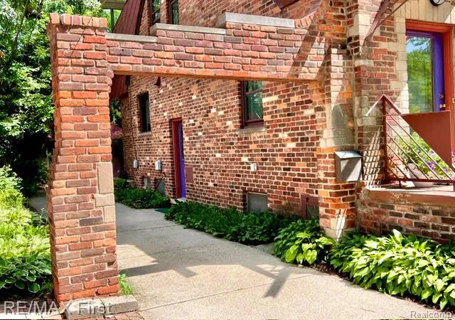 Photo 3 of Single family home for sale at 774 W Oakridge St, Ferndale, MI 48220 | MLS# 20261071965 | Listing updated on 2026-09-13