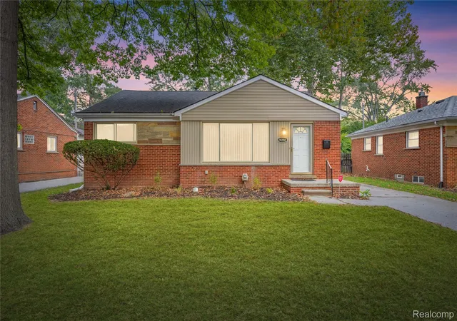 Single family home for sale at 24200 Westhampton St, Oak Park, MI 48237 | MLS# 20261071971