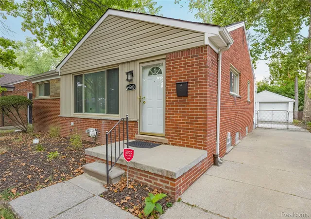 Photo 2 of Single family home for sale at 24200 Westhampton St, Oak Park, MI 48237 | MLS# 20261071971 | Listing updated on 2026-09-09
