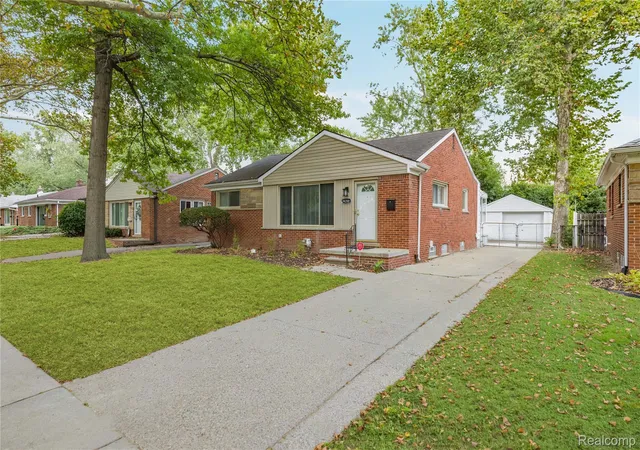 Photo 3 of Single family home for sale at 24200 Westhampton St, Oak Park, MI 48237 | MLS# 20261071971 | Listing updated on 2026-09-09