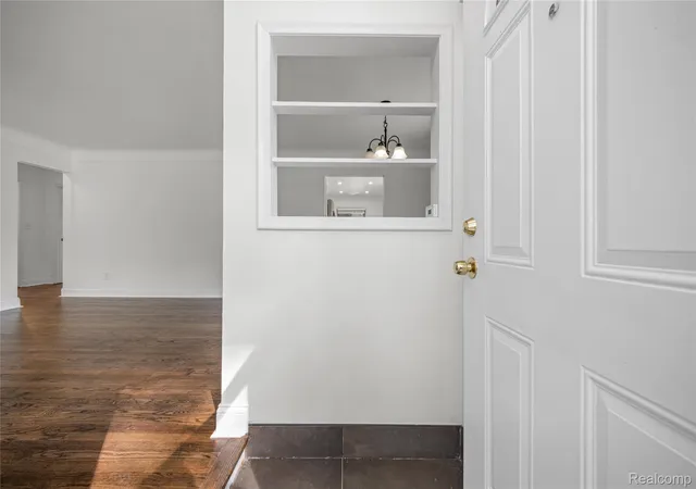 Photo 4 of Single family home for sale at 24200 Westhampton St, Oak Park, MI 48237 | MLS# 20261071971 | Listing updated on 2026-09-09