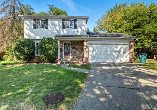 Photo 1 of Single family home for sale at 2263 Camilla Dr, Troy, MI 48083 | MLS# 20261071972 | Listing updated on 2026-09-10