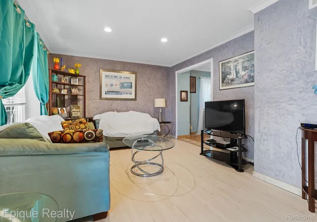 Photo 3 of Single family home for sale at 2263 Camilla Dr, Troy, MI 48083 | MLS# 20261071972 | Listing updated on 2026-09-10