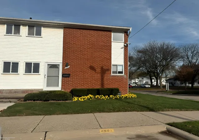 Photo 2 of Condo for sale at 8602 Kaltz St, Center Line, MI 48015 | MLS# 58050221066 | Listing updated on 2026-09-08