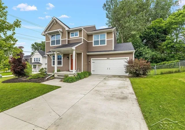 Photo 1 of Single family home for sale at 4621 Trotters Pointe Cir, Midland, MI 48642 | MLS# 61050221068 | Listing updated on 2026-09-09