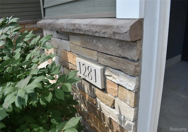 Photo 3 of Single family home for sale at 1281 Cambridge Cir, Williamston, MI 48895 | MLS# 20261071975 | Listing updated on 2026-10-07