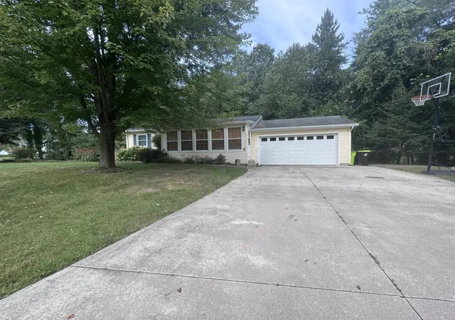 Photo 1 of Single family home for sale at 1311 Crescent St, Greenville, MI 48838 | MLS# 64026047533 | Listing updated on 2026-09-08