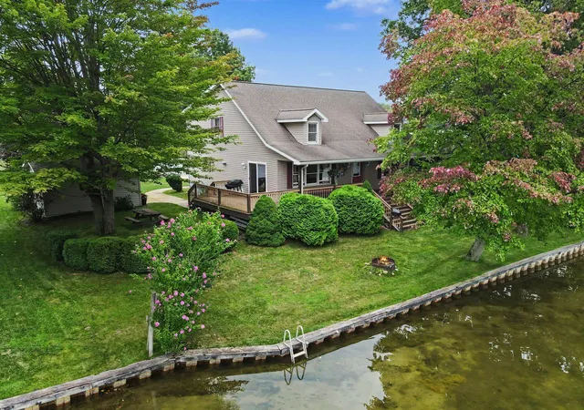 Photo 3 of Single family home for sale at 17077 Blackfoot Trl, Howard City, MI 49329 | MLS# 65026047532 | Listing updated on 2026-09-16