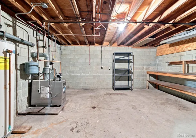 Photo 29 of Single family home for sale at 25 E Oakwood Rd, Oxford, MI 48371 | MLS# 20261071986 | Listing updated on 2026-09-09
