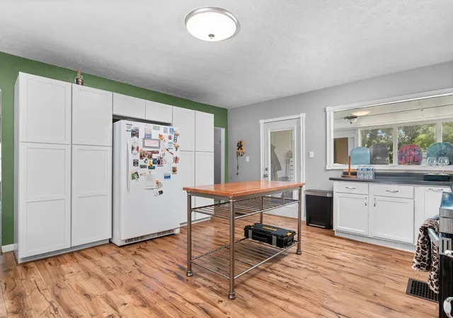 Photo 3 of Single family home for sale at 139 W 5th Avenue, Reed City, MI 49677 | MLS# 78080073312 | Listing updated on 2026-09-11