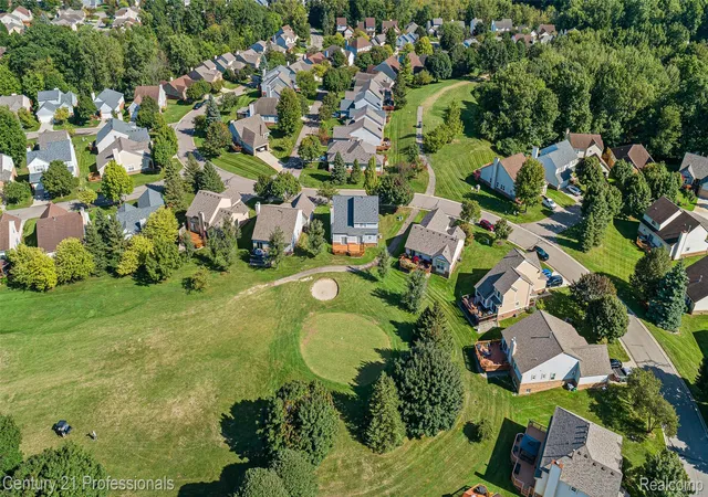 Photo 3 of Condo for sale at 30924 Tanglewood Dr, Novi, MI 48377 | MLS# 20261072003 | Listing updated on 2026-09-12