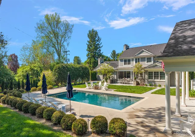 Photo 2 of Single family home for sale at 232 Guilford Rd, Bloomfield Hills, MI 48304 | MLS# 20261072004 | Listing updated on 2026-09-11