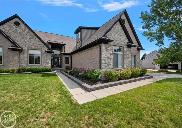 Photo 3 of Single family home for sale at 74714 Gould Rd, Bruce Twp, MI 48065 | MLS# 58050221076 | Listing updated on 2026-09-13