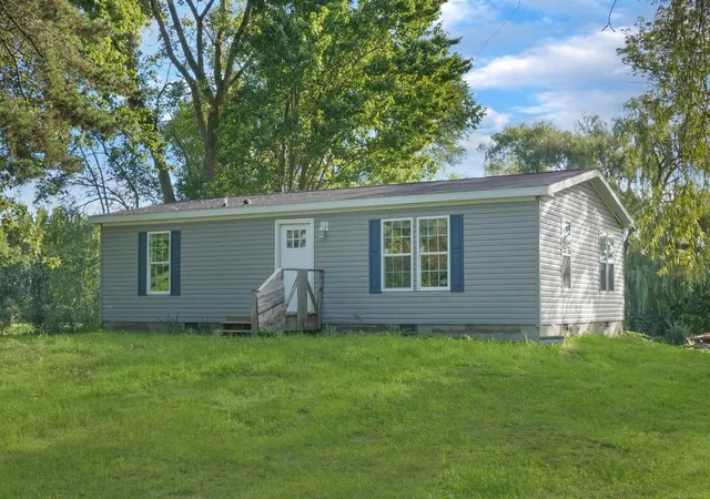 Photo 1 of Sale Pending at 8910 Jorden Rd, Brockway, MI 48097 | MLS# 58050221080 | Listing updated on 2026-09-21