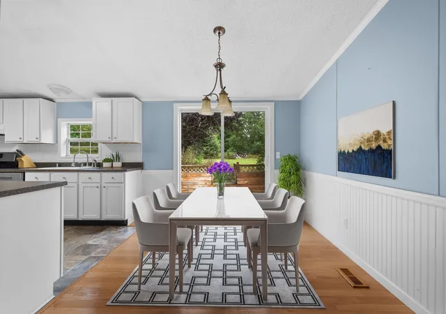 Photo 4 of Single family home for sale at 10810 S Orchard Way, Traverse City, MI 49684 | MLS# 78080073313 | Listing updated on 2026-09-11