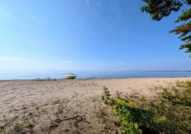 Photo 3 of Single family home for sale at 4092 E Michigan Ave, Au Gres, MI 48703 | MLS# 77080073316 | Listing updated on 2026-09-23