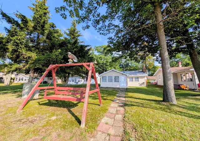 Photo 4 of Single family home for sale at 4092 E Michigan Ave, Au Gres, MI 48703 | MLS# 77080073316 | Listing updated on 2026-09-23