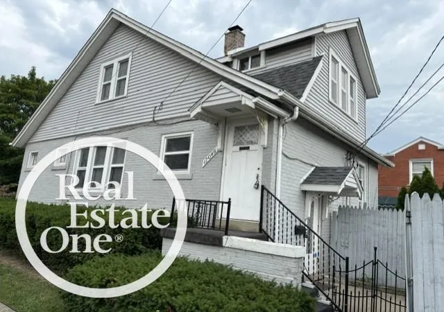 Photo 3 of Multi family home for sale at 713 Saint Clair St, Grosse Pointe, MI 48230 | MLS# 58050221086 | Listing updated on 2026-09-15
