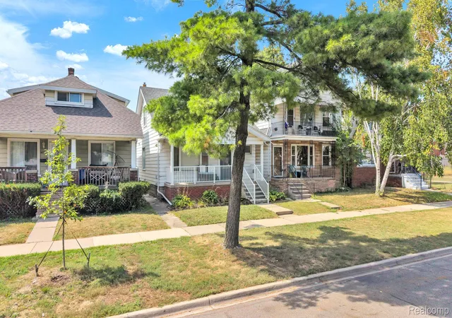 Photo 3 of Single family home for sale at 7631 Maple St, Dearborn, MI 48126 | MLS# 20261072035 | Listing updated on 2026-09-09