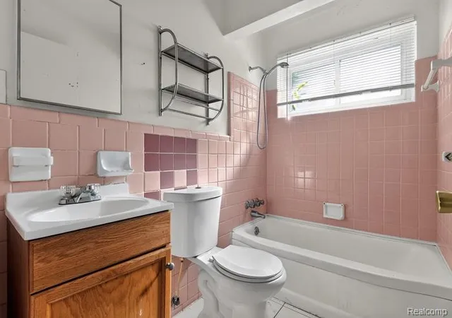 Photo 20 of Multi family home for sale at 14076 - 78 Saratoga, Detroit, MI 48205 | MLS# 20261072042 | Listing updated on 2026-09-09