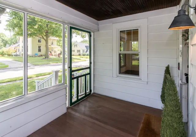 Photo 4 of Single family home for sale at 323 N Lewis St, Saline, MI 48176 | MLS# 81026047554 | Listing updated on 2026-09-10