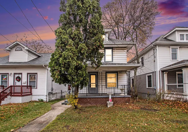 Photo 1 of Multi family home for sale at 209 E Mount Hope Ave, Lansing, MI 48910 | MLS# 65026047561 | Listing updated on 2026-09-09