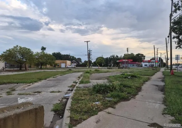 Photo 1 of Land for sale at 23060 Groesbeck Hwy, Warren, MI 48089 | MLS# 20261072056 | Listing updated on 2026-09-08